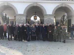 Mieszkańcy Powiatu Wschowskiego na uroczystości upamiętniającej 75. rocznicę ludobójstwa w Hucie Pieniackiej