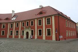 Read more about the article Muzeum Ziemi Wschowskiej  powraca do obsługi ruchu turystycznego – zwiedzających indywidualnych