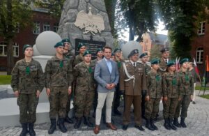 Odsłonięcie Pomnika 55 Pułku Piechoty w garnizonie Leszno