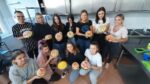 Owocowe i warzywne rzeźby w Staszicu – kurs carvingu