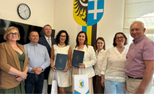 Akty powierzenia na kolejną kadencję dyrektorów