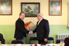 od lewej: Wojciech Szadel Członek Zarządu Powiatu Wschowskiego oraz Jerzy Łakomy Prezes Polskiego Komitetu Pomocy Społecznej Stowarzyszenie Charytatywne we Wschowie