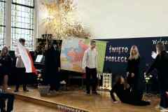 Powiatowe-obchody-Narodowego-Swieta-Niepodleglosci-w-„Staszicu-10.11.2025-r.-68