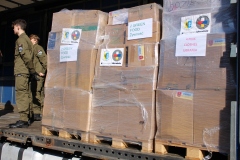 Z powiatowego magazynu pomocy humanitarnej dla Ukrainy wyruszył pierwszy transport darów