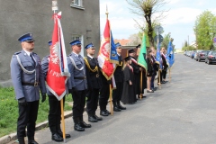 Po zakończeniu Mszy Św. pod pomnikiem upamiętniającym 100 – lecie odzyskania przez Polskę Niepodległości odśpiewano Hymn Polski.
