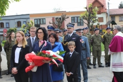 Uroczystości zakończyły się złożeniem wiązanek przez uczestników obchodów.