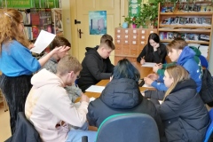 Uczestnicy projektu podczas zajęć z psychologiem.