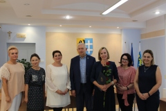 Wspólne zdjęcie m.in. członków komisji egzaminacyjnej