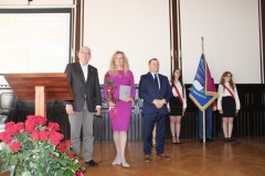 wręczenie nagrody przez Starostę Wschowskiego