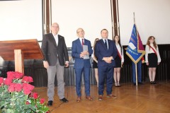 wręczenie nagrody przez Starostę Wschowskiego