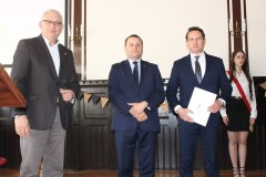 wręczenie nagrody przez Starostę Wschowskiego