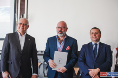 wręczenie nagrody przez Starostę Wschowskiego