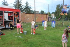 Prezentacja sprzętu Straży Pożarnej oraz zabawy dla najmłodszych