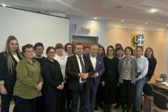 02a33813-d65d-4eca-9f13-3a6da066a18e