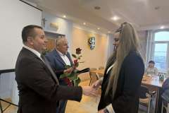 d327716d-db1a-4d04-bf23-8fcc4fc60870