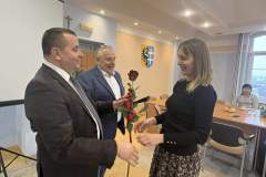 f6f313b8-b4c3-46d7-8bc8-7245a1e3a312