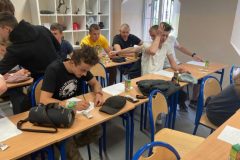 Uczniowie I Zespołu Szkół im. Stanisława Staszica we Wschowie podczas zajęć ABC Przedsiębiorczości.