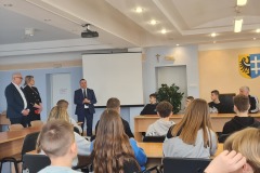 Spotkanie w ramach projektu "Do których drzwi zapukać?"