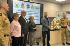 Inauguracja-projektu-pn.-„Edukacja-ekologiczna-i-przeciwpozarowa-dzieci-i-mlodziezy-z-terenu-Powiatu-Wschowskiego-1-10