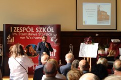 Przedstawienie prezentacji o Jubileuszu 20-lecia powstania Powiatu Wschowskiego przez Starostę Wschowskiego Andrzeja Bielawskiego