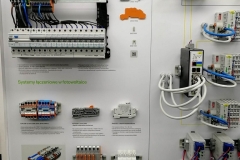 prezentacja sposobu montażu i zabezpieczenia połączeń przewodów elektrycznych