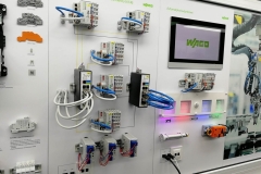 prezentacja sposobu montażu i zabezpieczenia połączeń przewodów elektrycznych