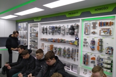 prezentacja sposobu montażu i zabezpieczenia połączeń przewodów elektrycznych