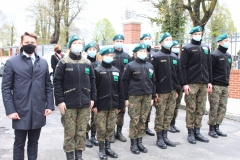 Uczniowie OPW wraz z Dyrektorem Piotrem Wielandem