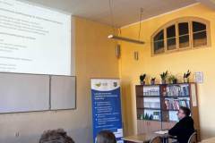 Szkolenie-uczniow-Staszica-z-obslugi-wozkow-widlowych-2