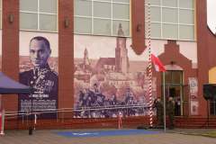 odsłonięcie muralu w I Zespole Szkól im. Stanisława Staszica we Wschowie