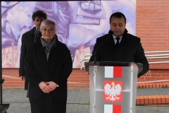 odsłonięcie muralu w I Zespole Szkól im. Stanisława Staszica we Wschowie