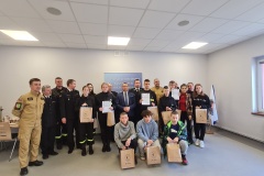 Uczestnicy turnieju " Młodzież Zapobiega Pożarom"