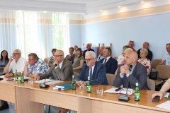 Stanowisko nt. składowiska odpadów w Tylewicach przedstawili:  Pan Waldemar Starosta Wicestarosta Wschowski, Pan Mirosław Ganecki – Lubuski Wojewódzki Inspektor Ochrony Środowiska, Pan Wojciech Konopczyński – Z-ca Lubuskiego Wojewódzkiego Inspektora ochrony Środowiska, Pan Marek Kraśny – Z-ca Burmistrza Miasta i Gminy Wschowa, Pan Krzysztof Kołodziejczyk – Prezes Spółki Komunalnej we Wschowie.