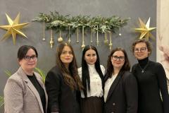 e6a23456-acd7-421e-a925-586640