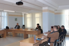 Przedstawiciele samorządów, służb, straż  oraz kierownicy powiatowych inspekcji.