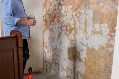 prace konserwatorskie w kościele w Goli