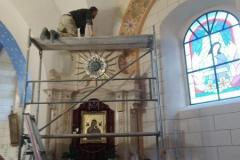 prace konserwatorskie w kościele w Goli