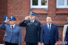 Odśpiewanie hymnu państwowego przez zaproszonych gości