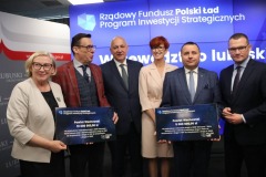 od lewej: Małgorzata Gośniowska-Kola, Marek Ast, Joachim Brudziński, Elżbieta Rafalska, Andrzej Bielawski, Paweł Szefernaker