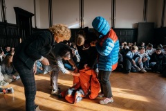 Zapoznanie uczestników ze sprzętem do turystyki górskiej.