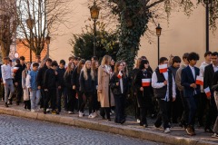 Szkola-do-hymnu-I-LO-6.11.2025-r.-47