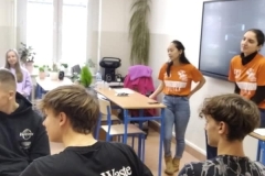 Warsztaty językowe  w ramach współpracy naszej szkoły z Centrum Aktywności Twórczej z Leszna