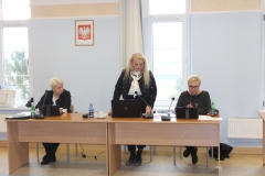 Przewodnicząca  Rady Powiatu Jolanta Denesiuk  otwiera  posiedzenie.