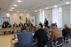 Przewodniczący Rady Powiatu Jolanta Denesiuk otwiera XLI sesję Rady Powiatu Wschowskiego