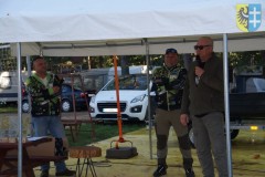 Wicestarosta Wschowski składa gratulacje zwycięzcom