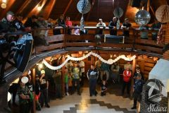 wędkarze biorący udział w zawodach